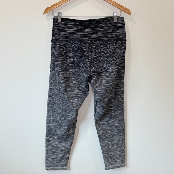 Offline by Aerie The Hugger Hi-Rise Short Seam Leggings (XL) - Picture 4 of 6